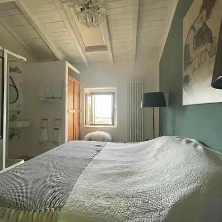 Bed and breakfast Doubledot 3*